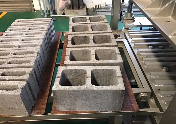 Zimbabwes müüa telliste valmistamise masinad -ZCJK